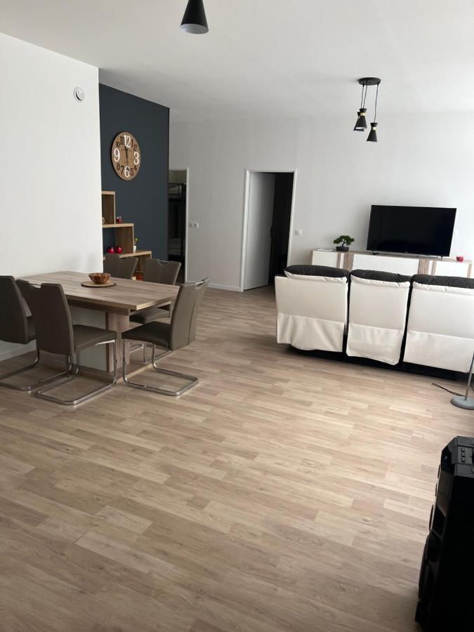 Appartement T4 140 M2 Spacieux Et Calme Pour 8 Personnes Luz-Saint-Sauveur Esterno foto